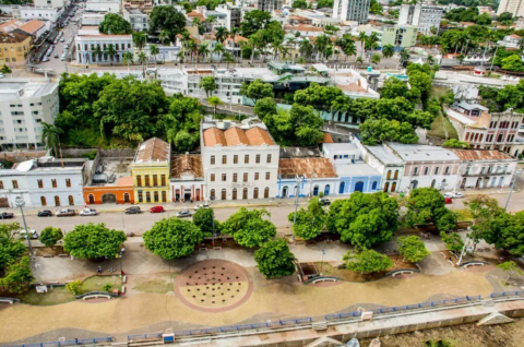 Rec&eacute;m-sa&iacute;do do pres&iacute;dio, homem agride companheira e a mant&eacute;m em c&aacute;rcere