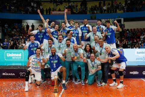 Com show de Douglas, o Cruzeiro &eacute; campe&atilde;o da Superliga de V&ocirc;lei masculino 