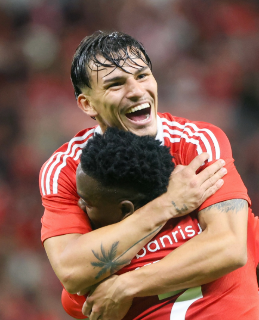Internacional vence Sport e se afasta da zona de rebaixamento