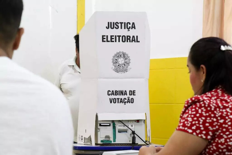 Enquete: 87% dizem que est&atilde;o com o t&iacute;tulo de eleitor regular