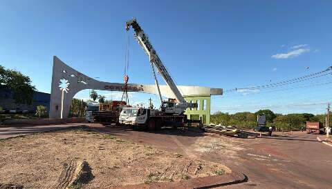 Depois do incidente com carreta, Corumb&aacute; ganhar&aacute; um novo portal de entrada