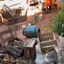 Explos&atilde;o de botij&atilde;o deixa idoso queimado da cintura para baixo