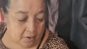 Mulher procura pol&iacute;cia para denunciar amea&ccedil;a e descobre que est&aacute; &quot;morta&quot;