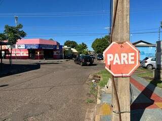 &quot;Acidente toda semana&quot;, dizem moradores ap&oacute;s morte de motoentregador