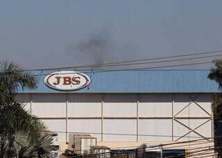 Justi&ccedil;a suspende a&ccedil;&otilde;es contra &ldquo;podrid&atilde;o&rdquo; em frigor&iacute;fico da JBS