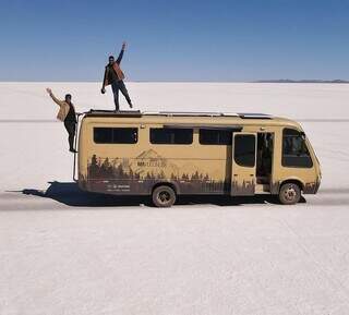 H&aacute; 4 anos, casal desistiu de tudo para ter paz em motorhome