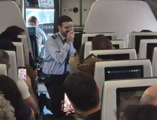 Casamento rel&acirc;mpago selou amor antes de mudan&ccedil;a para o Qatar