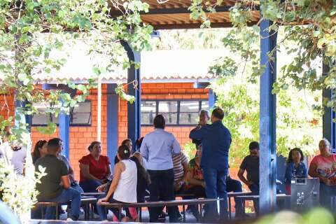 Pais temem fim de forma&ccedil;&atilde;o t&eacute;cnica com mudan&ccedil;a na gest&atilde;o de escola agr&iacute;cola
