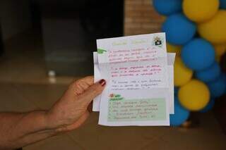 Anivers&aacute;rio de asilo come&ccedil;a com troca de cartas e novas amizades &agrave; dist&acirc;ncia