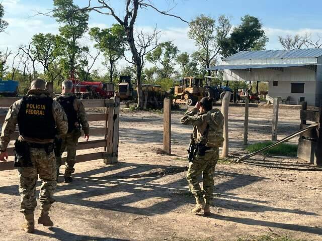 Fazenda em &aacute;rea da Uni&atilde;o &eacute; alvo da PF por queimadas e uso ilegal de terras