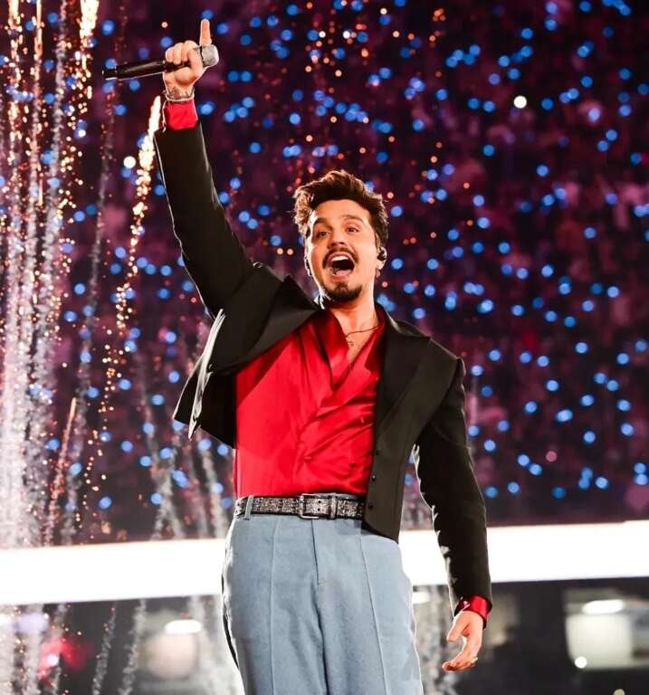 Luan Santana grava DVD em comemoração aos 18 anos de carreira