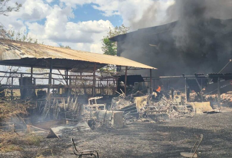 Incêndio em barracão destrói equipamentos novos da UFGD Incêndio em barracão destrói equipamentos novos da UFGD