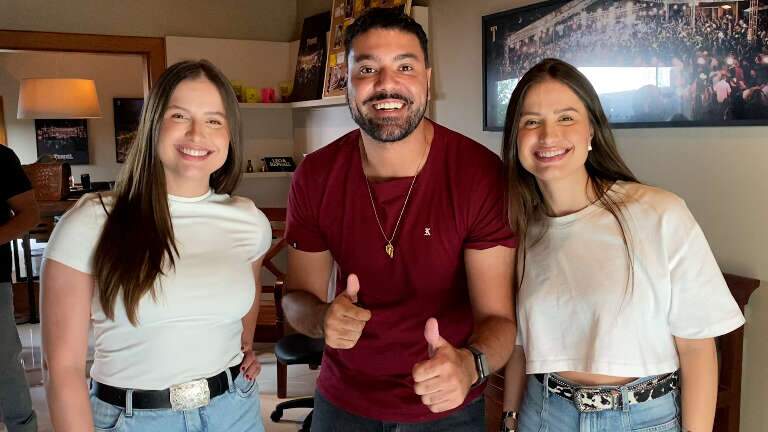 Halloween de Júlia & Rafaela leva zumbis e vampiros ao sertanejo