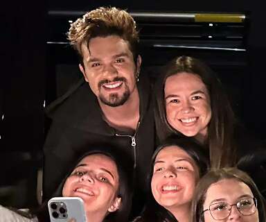 Confusão com GPS leva fãs ao encontro de Luan Santana Confusão com GPS leva fãs ao encontro de Luan Santana