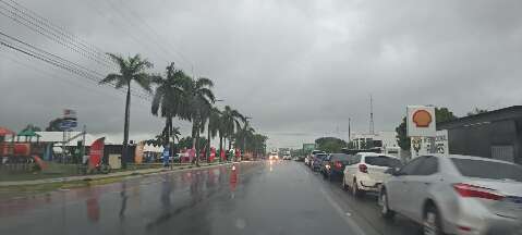 Chuva e queda de 13°C marcam domingo em Bonito Chuva e queda de 13°C marcam domingo em Bonito
