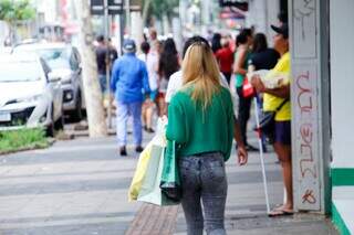Consumidores de Campo Grande estão mais cautelosos nas compras Consumidores de Campo Grande estão mais cautelosos nas compras