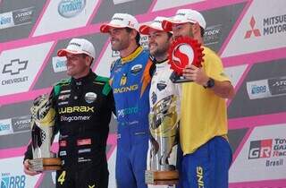Sob chuva, Thiago Camilo vence prova da Stock Car em Campo Grande Sob chuva, Thiago Camilo vence prova da Stock Car em Campo Grande
