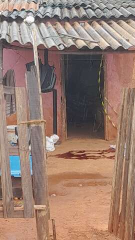 "Foram retalhados", diz delegado sobre casal achado morto em boca de fumo