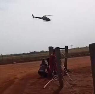 Justiça manda PM para área de conflito e indígenas temem violência, diz Cimi Justiça manda PM para área de conflito e indígenas temem violência, diz Cimi