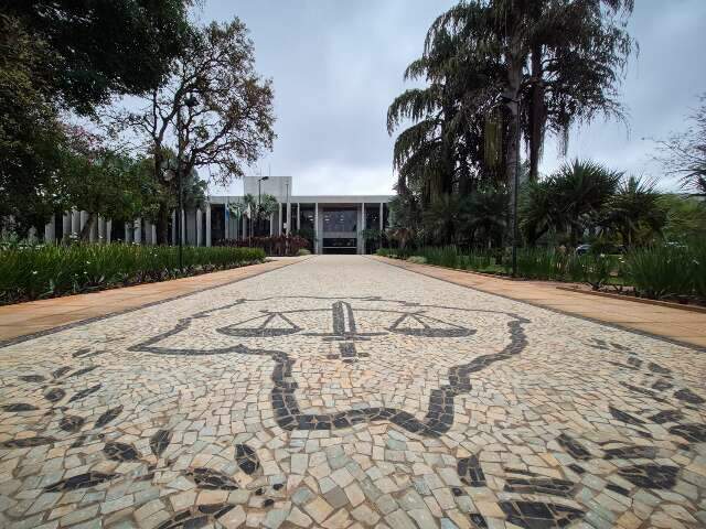 De R$ 1,5 mil a R$ 16,8 mil: confira os concursos com inscrições abertas