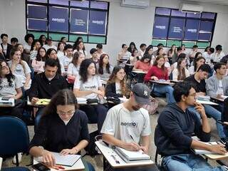 Colégio Nota 10 realiza aulão especial do Enem em Dourados  Colégio Nota 10 realiza aulão especial do Enem em Dourados
