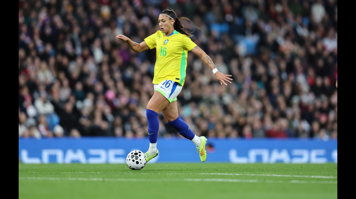 Seleção Brasileira feminina enfrenta a Itália em jogo amistoso nesta tarde