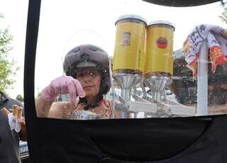 Yuki perdeu o carrinho, machucou a mão e achou na moto recomeço Yuki perdeu o carrinho, machucou a mão e achou na moto recomeço