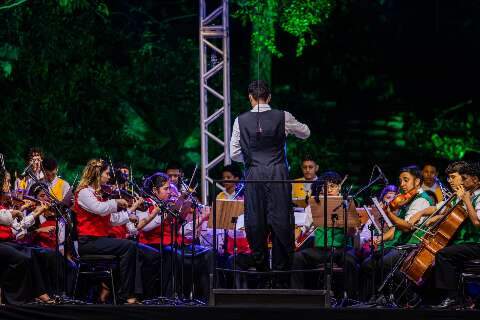 Corumbá estreia a orquestra que une Brasil e Bolívia na fronteira Corumbá estreia a orquestra que une Brasil e Bolívia na fronteira