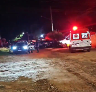 Mulher é morta a facadas no 32º feminicídio do ano Mulher é morta a facadas no 32º feminicídio do ano