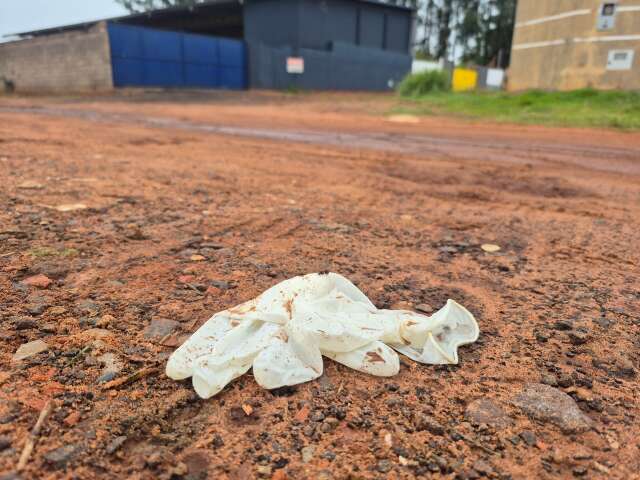 Feminicida trabalhava há 20 dias em empresa onde matou mulher com 11 facadas