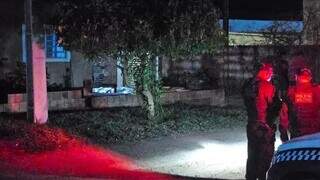 Jornalista revive tragédia ao descobrir que assassino de irmã matou outra mulher Jornalista revive tragédia ao descobrir que assassino de irmã matou outra mulher