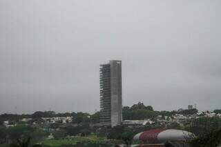Quarta-feira amanhece nublada e previsão é de chuva em Campo Grande Quarta-feira amanhece nublada e previsão é de chuva em Campo Grande