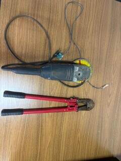 Polícia investiga recicladoras que receptaram R$ 1,2 milhão em cabos furtados Polícia investiga recicladoras que receptaram R$ 1,2 milhão em cabos furtados