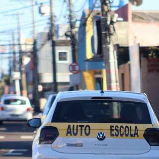 Fim da obrigatoriedade de autoescolas para CNH deve começar ainda em 2025 Fim da obrigatoriedade de autoescolas para CNH deve começar ainda em 2025