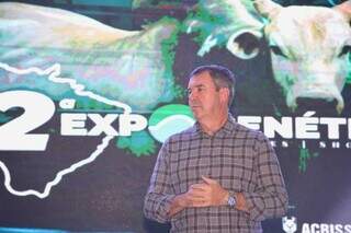 Riedel exalta pecuária sul-mato-grossense e garante combate a facções Riedel exalta pecuária sul-mato-grossense e garante combate a facções