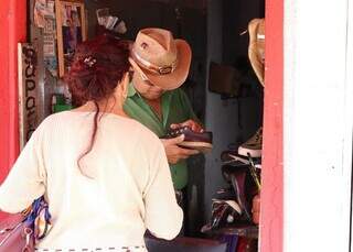 Campo-grandenses anticonsumismo recuperam at&eacute; panela de press&atilde;o estourada