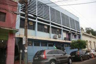 Vizinhos de parede, prédios públicos vão de “ferida aberta” a cuidados no Centro Vizinhos de parede, prédios públicos vão de “ferida aberta” a cuidados no Centro