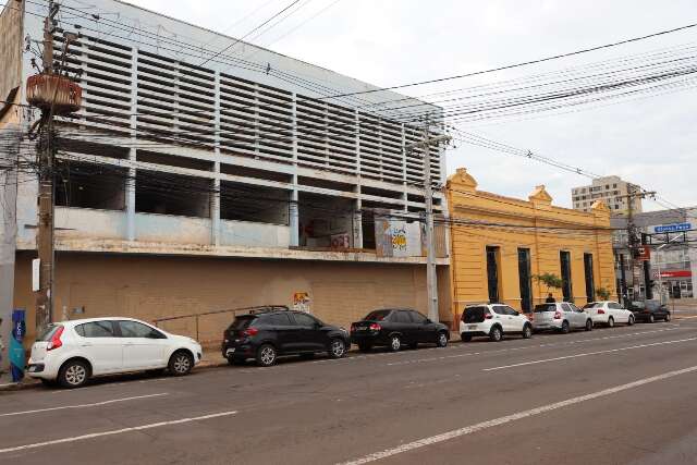 Vizinhos de parede, pr&eacute;dios p&uacute;blicos v&atilde;o de &ldquo;ferida aberta&rdquo; a cuidados no Centro