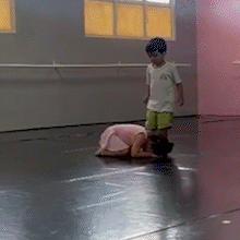 Bailarino apoiado pelo pai e &quot;col&ocirc;nia&quot; de escorpi&otilde;es s&atilde;o os destaques da semana