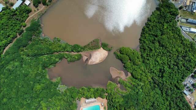 Prefeitura e UFMS firmam acordo de 5 anos para desassorear Lago do Amor