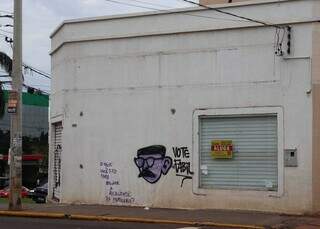 Vizinhos de parede, prédios públicos vão de “ferida aberta” a cuidados no Centro Vizinhos de parede, prédios públicos vão de “ferida aberta” a cuidados no Centro