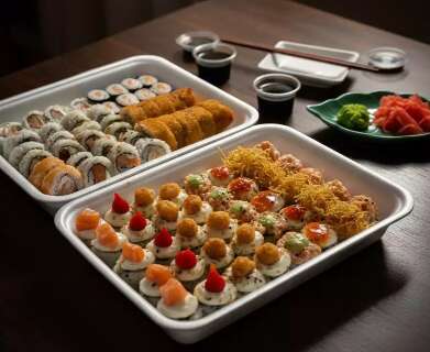 Dia do Sushi com desconto é raro, mas alguns chegam a 30% Dia do Sushi com desconto é raro, mas alguns chegam a 30%