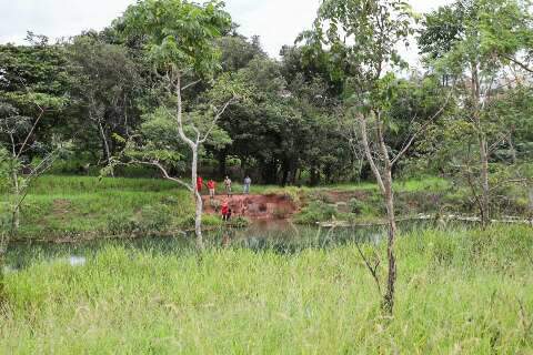 Adolescente de 17 anos morre afogado ao tentar atravessar lago Adolescente de 17 anos morre afogado ao tentar atravessar lago