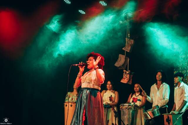 Festival Africanidades abre o Mês da Consciência Negra com show