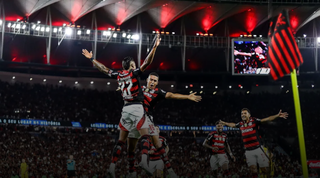 Flamengo goleia Sport no Maracanã e dorme na liderança do Brasileirão Flamengo goleia Sport no Maracanã e dorme na liderança do Brasileirão