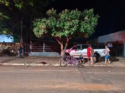 Idoso &eacute; morto com facadas no pesco&ccedil;o durante briga em bar