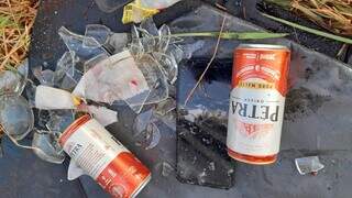 Motorista morre e mulher fica ferida ap&oacute;s caminh&atilde;o capotar na MS-240