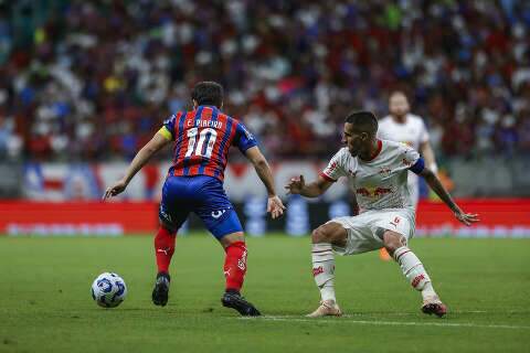 Bahia vira sobre o Bragantino e conquista a quinta vit&oacute;ria seguida em casa 