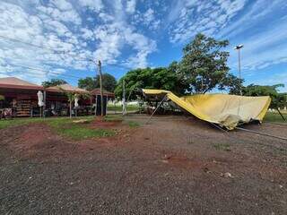 Após temporal, segunda-feira é dia de limpeza e reparos na Avenida Afonso Pena Após temporal, segunda-feira é dia de limpeza e reparos na Avenida Afonso Pena