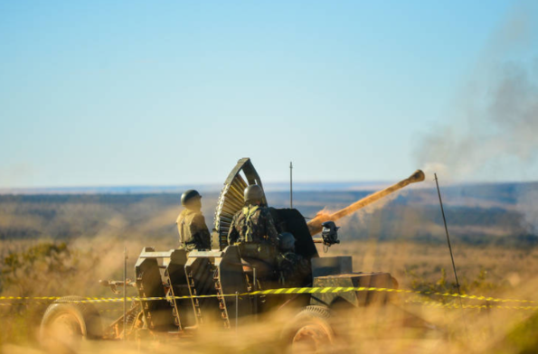 C&acirc;mara aprova projeto que libera R$ 5 bilh&otilde;es por ano para Defesa at&eacute; 2030